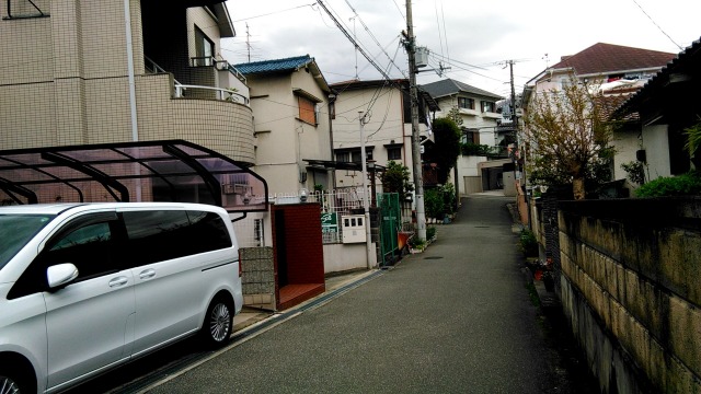 カウンセリングルームまでの風景（カウンセリングルーム前の道）